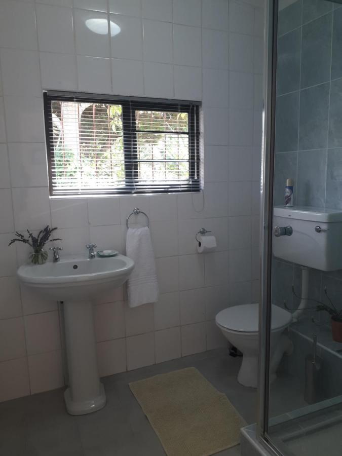 Field'S Rest Bed and Breakfast Πορτ Ελίζαμπεθ Εξωτερικό φωτογραφία